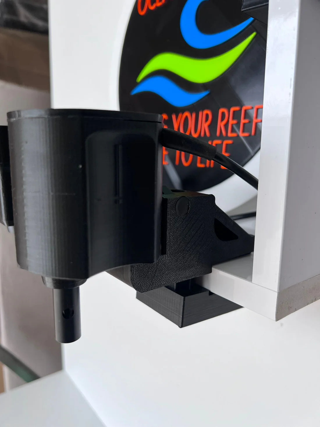 OceanSeaWave Meg R Gen 2 controller and mounting hardware